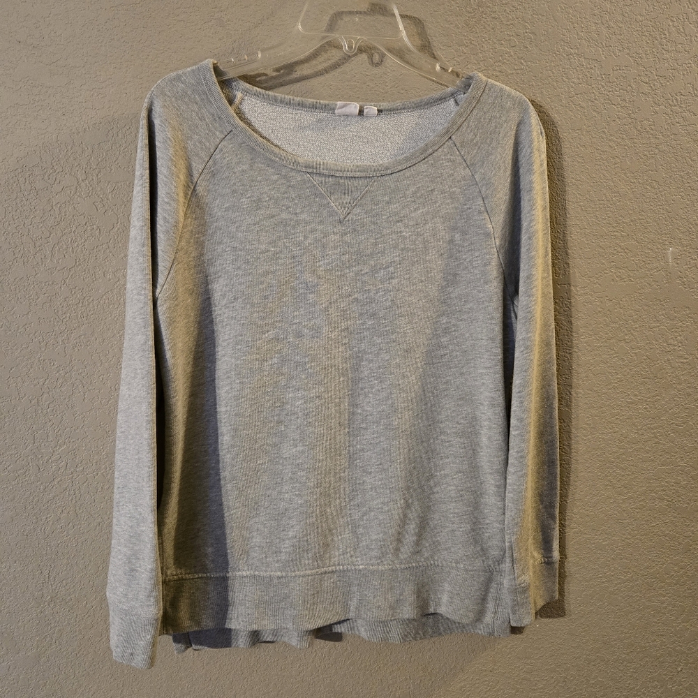 Gap Womens Gray Long Sleeve Sweatshirt Size Small Side Slits High/Low Hem
